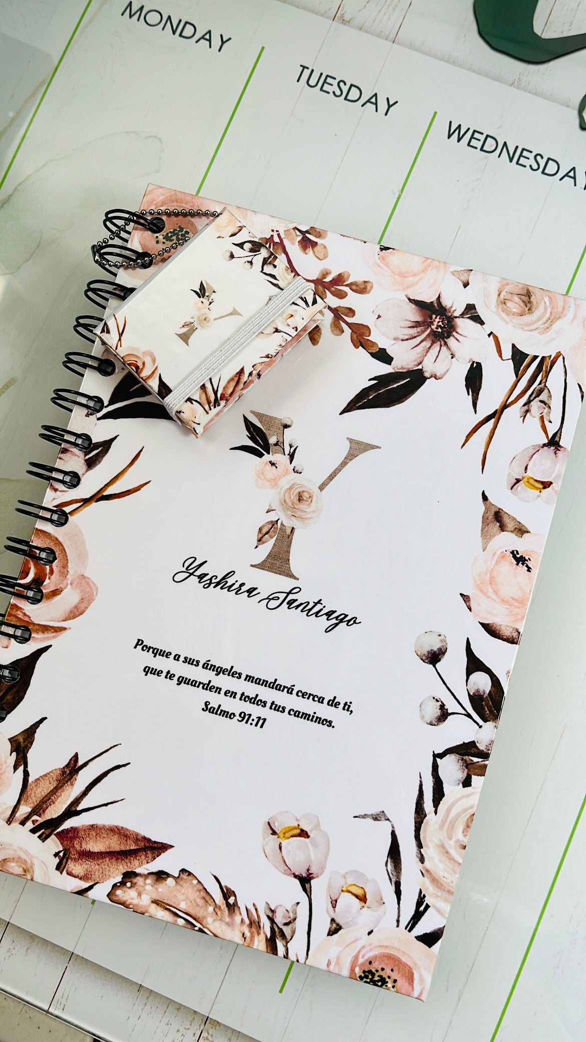 Agenda Personalizada + Mini “Post It”